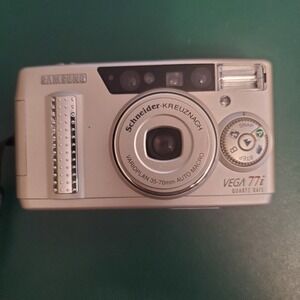 Samsung Vega 77i Quartz Date 35mm Film Camera Schneider-Kreuznach 35-70mm Lens